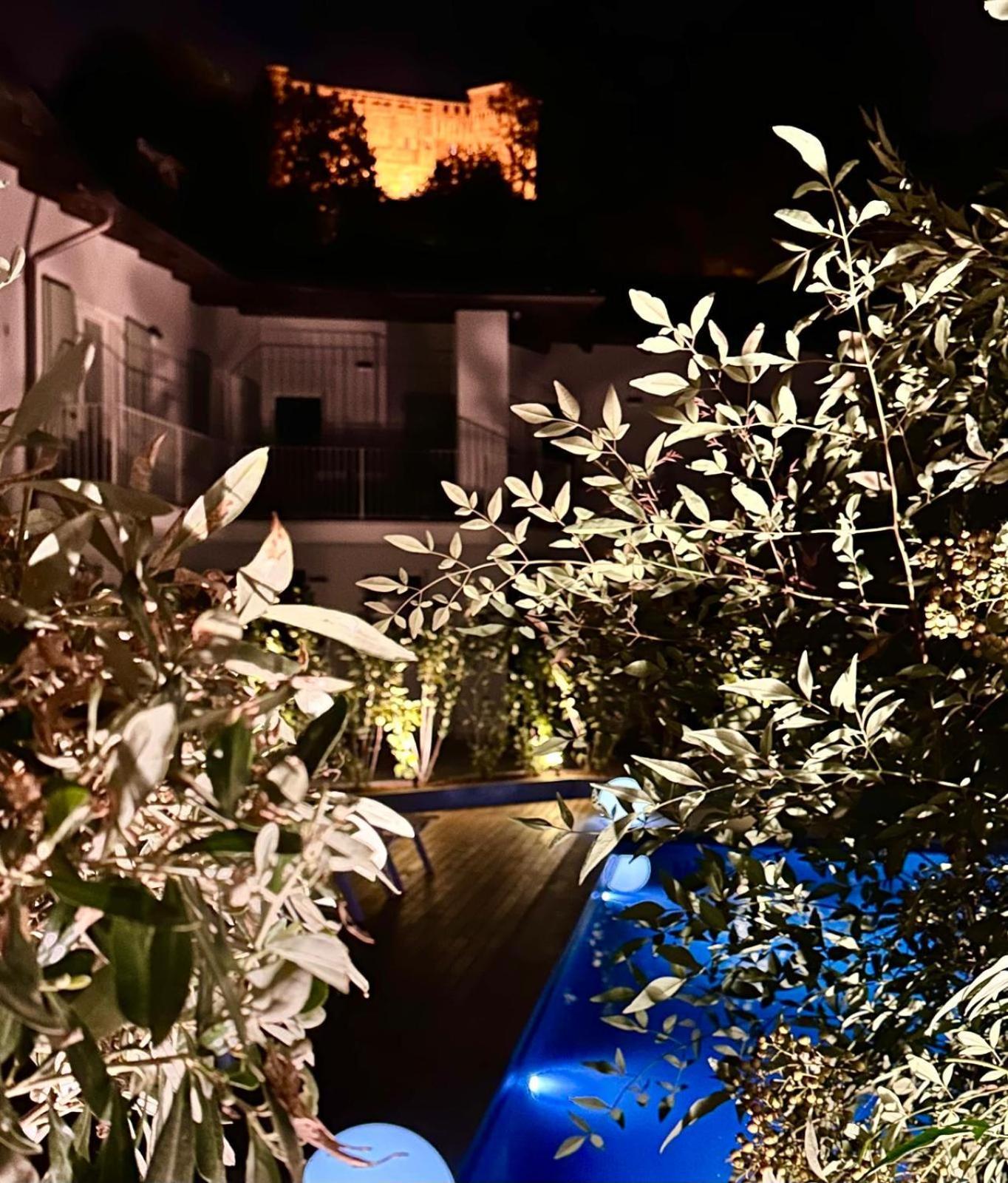 Dimora Roe Apartment Monticello d'Alba ภายนอก รูปภาพ